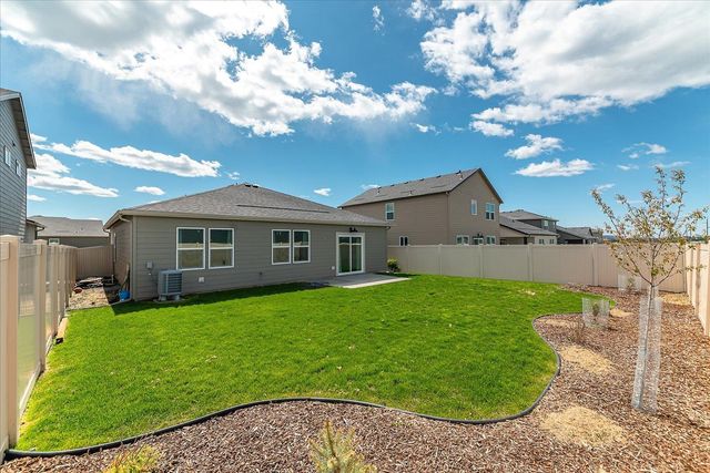 10424 W Duckhook Rd, Cheney, WA 99004