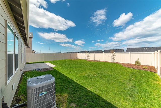 10424 W Duckhook Rd, Cheney, WA 99004