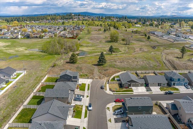 10424 W Duckhook Rd, Cheney, WA 99004