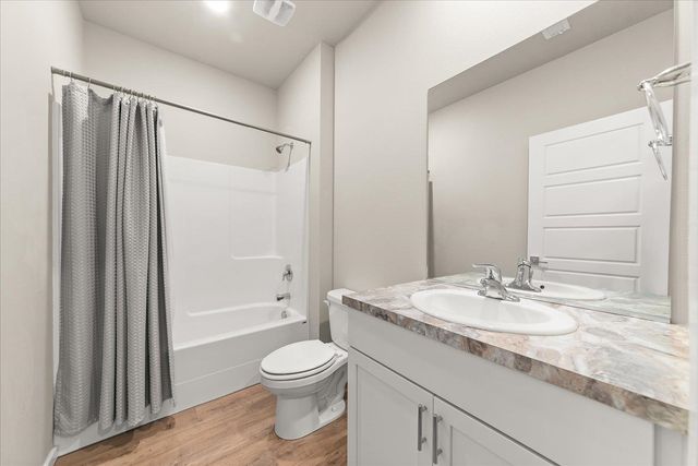 10424 W Duckhook Rd, Cheney, WA 99004