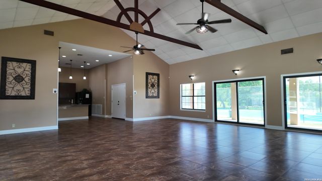 1310 SCENIC KNL, San Antonio, TX 78258