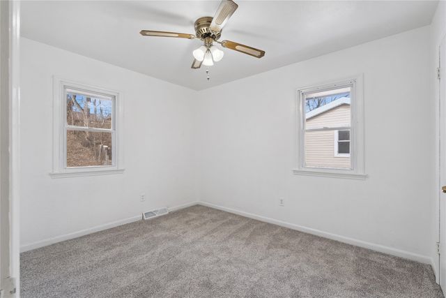 7460 Southview Drive, Des Moines, IA 50315