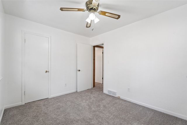 7460 Southview Drive, Des Moines, IA 50315