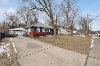 7460 Southview Drive, Des Moines, IA 50315