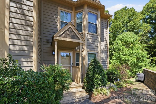 13820 Queens Harbor Road, Charlotte, NC 28278