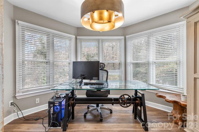 13820 Queens Harbor Road, Charlotte, NC 28278