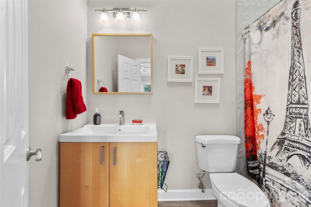 13820 Queens Harbor Road, Charlotte, NC 28278