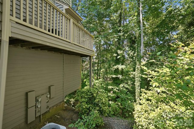 13820 Queens Harbor Road, Charlotte, NC 28278