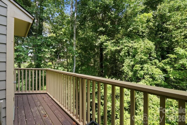 13820 Queens Harbor Road, Charlotte, NC 28278