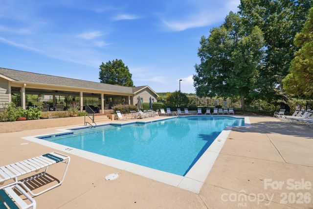 13820 Queens Harbor Road, Charlotte, NC 28278