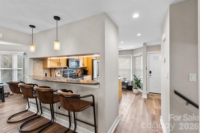13820 Queens Harbor Road, Charlotte, NC 28278