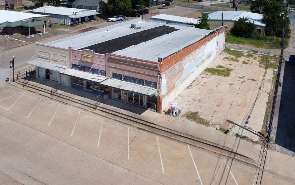 118, 122, and 124 W Frank Street, Tyler, TX 75140