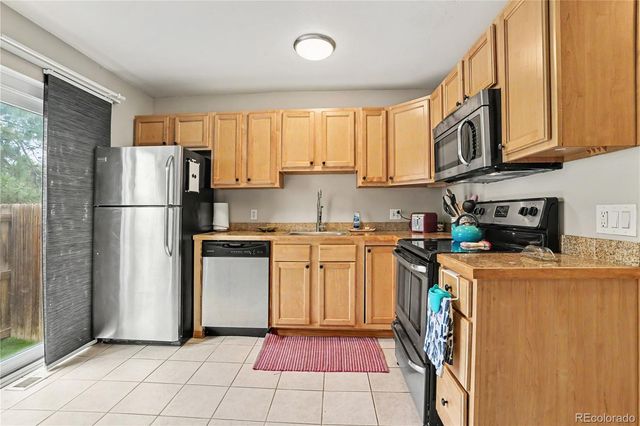 17648 E Loyola Drive B, Aurora, CO 80013