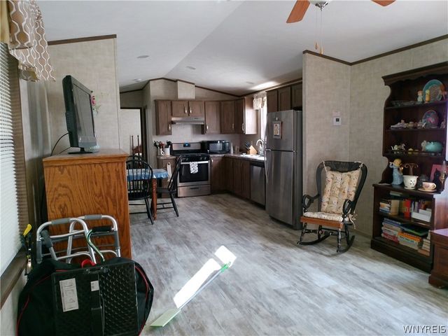 29 Xavier Road, Clarence, NY 14031