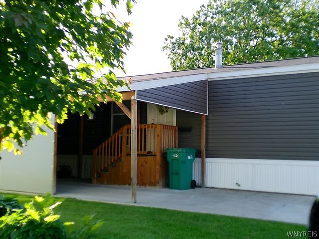 29 Xavier Road, Clarence, NY 14031