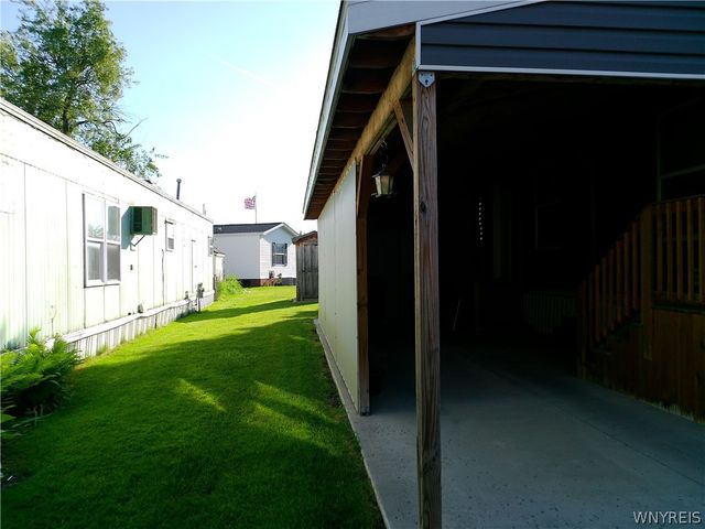 29 Xavier Road, Clarence, NY 14031