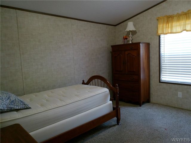 29 Xavier Road, Clarence, NY 14031
