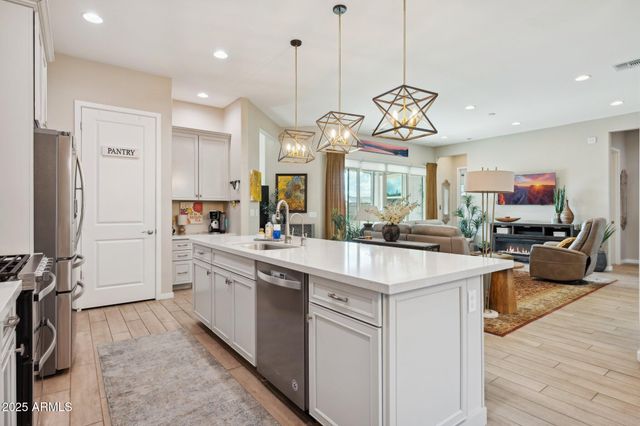 42197 W ROSEWOOD Lane, Maricopa, AZ 85138