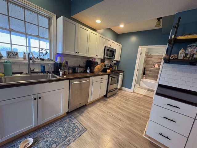 4838 Hickory Ridge Road, Waddy, KY 40076
