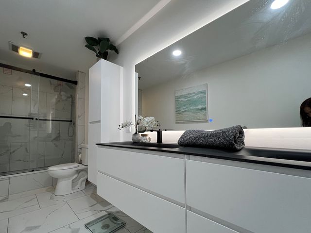 680 N Lake Shore Drive 919, Chicago, IL 60611