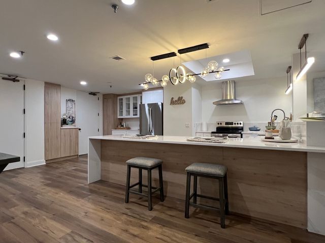 680 N Lake Shore Drive 919, Chicago, IL 60611