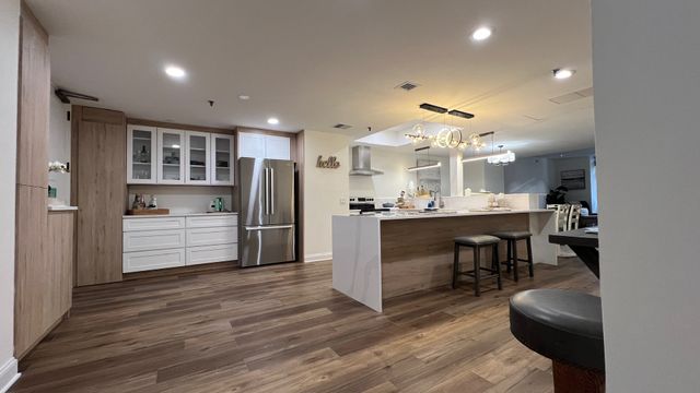 680 N Lake Shore Drive 919, Chicago, IL 60611