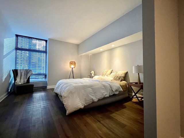 680 N Lake Shore Drive 919, Chicago, IL 60611