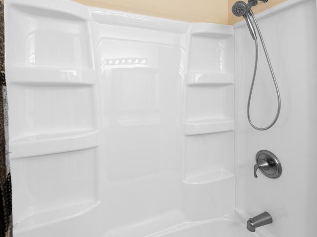 1917 Jan Echo Trail, Eagan, MN 55122