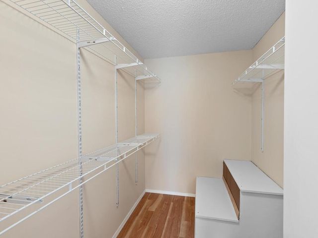 1917 Jan Echo Trail, Eagan, MN 55122