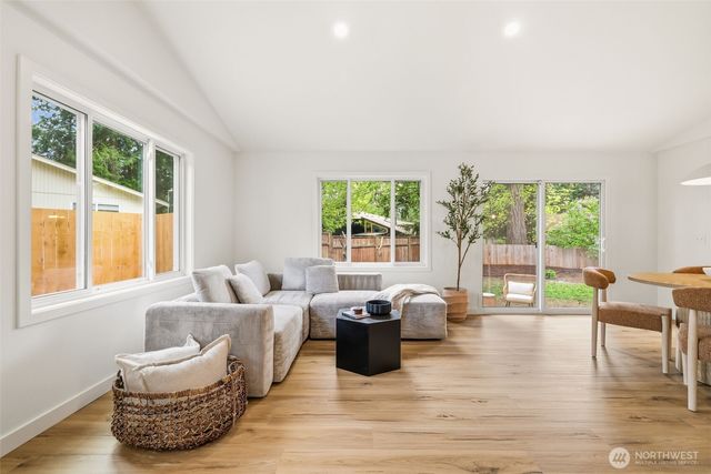 7702 54th Avenue NW, Gig Harbor, WA 98335