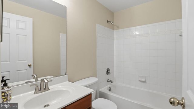 406 LEEDS RIDGE CT, Purcellville, VA 20132