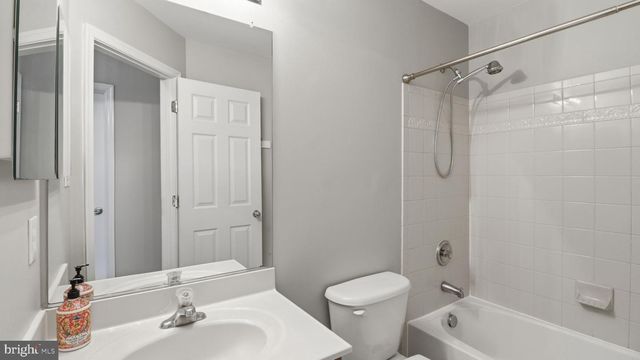 406 LEEDS RIDGE CT, Purcellville, VA 20132