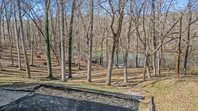 610 Westwood Dr, Mcminnville, TN 37110