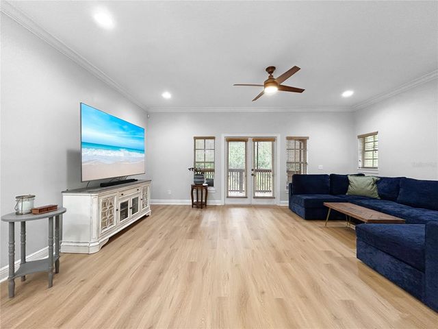 254 VALENCIA CIRCLE, St Petersburg, FL 33716