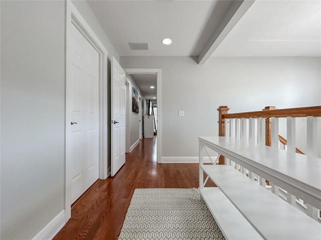 254 VALENCIA CIRCLE, St Petersburg, FL 33716