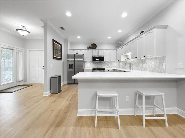 254 VALENCIA CIRCLE, St Petersburg, FL 33716