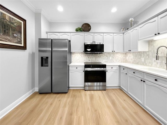 254 VALENCIA CIRCLE, St Petersburg, FL 33716