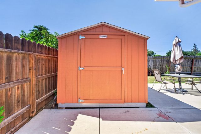 110 San Fernando Ave, Stockton, CA 95210