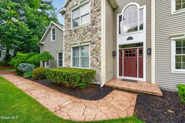 35 Ginger Terrace, Halfmoon, NY 12065