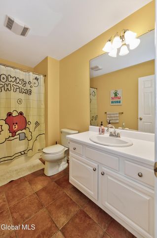 35 Ginger Terrace, Halfmoon, NY 12065
