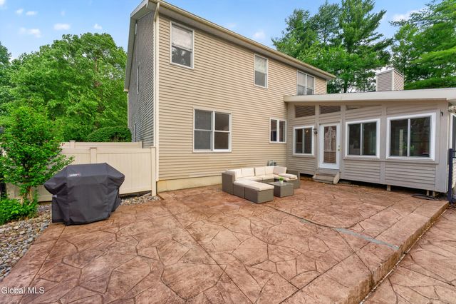 35 Ginger Terrace, Halfmoon, NY 12065
