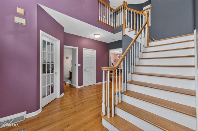 35 Ginger Terrace, Halfmoon, NY 12065