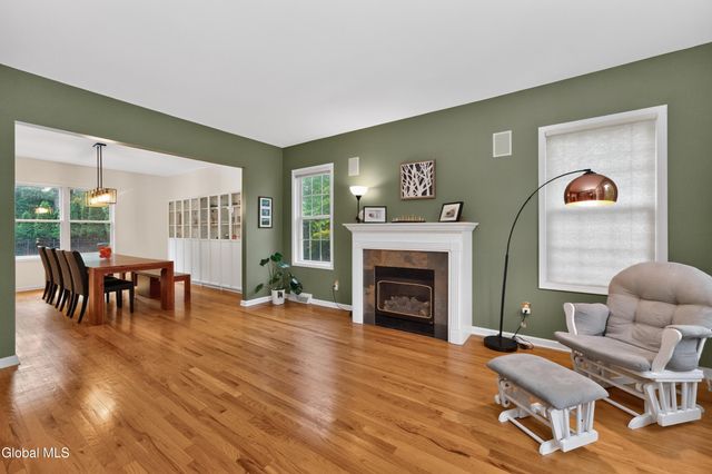 35 Ginger Terrace, Halfmoon, NY 12065