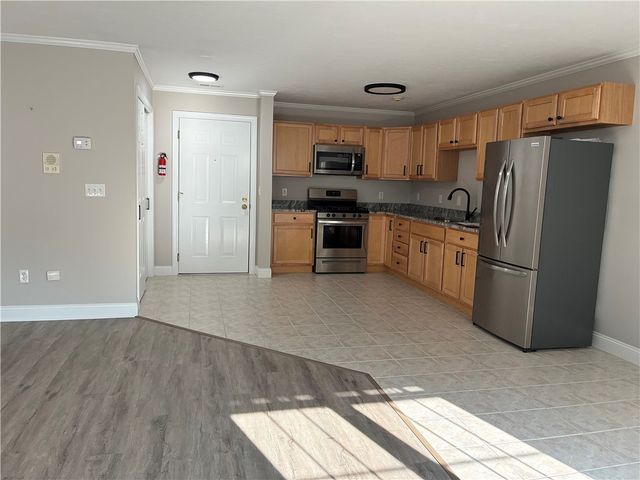 483 North Broadway Street 3b, East Providence, RI 02914