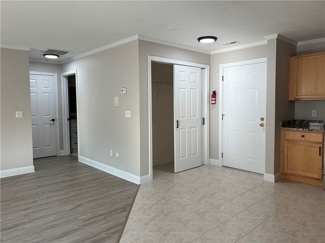 483 North Broadway Street 3b, East Providence, RI 02914
