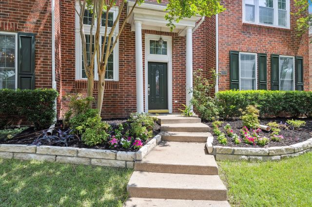 2209 Yaupon Drive, Irving, TX 75063