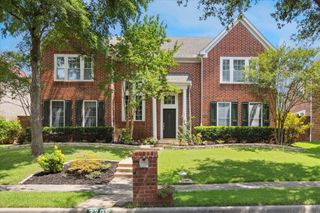 2209 Yaupon Drive, Irving, TX 75063