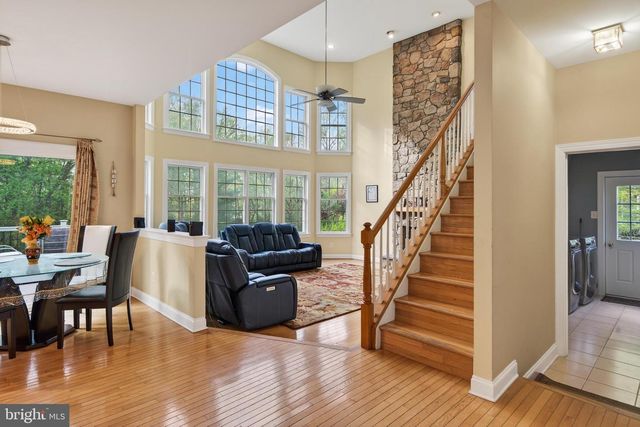 70 GARLAND CT, Phoenixville, PA 19460