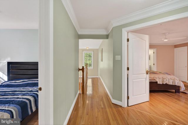 70 GARLAND CT, Phoenixville, PA 19460