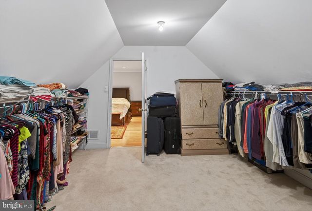 70 GARLAND CT, Phoenixville, PA 19460